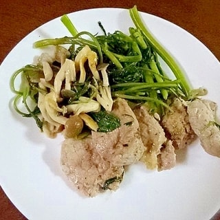 豚ヒレ肉と空心菜の炒め物